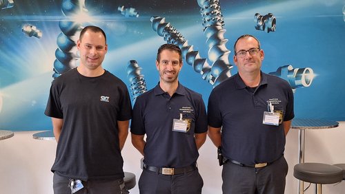 Christian Emmerling vom SKZ, Sebastian Müller und Jens Meyer-Sack von der staatlichen Feuerwehrschule Würzburg